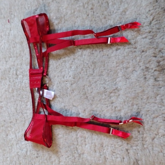 Savage X Fenty Shiny Red Garter Belt - Picture 3 of 3